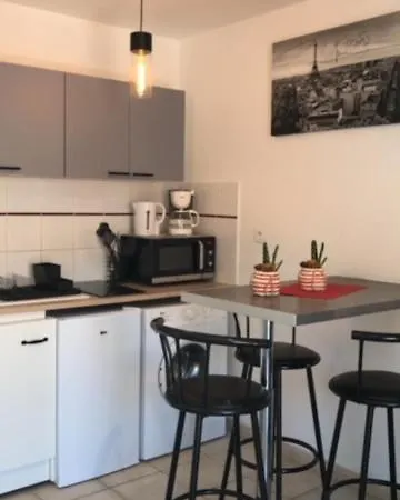 Raphael 20 Apartman Toulon